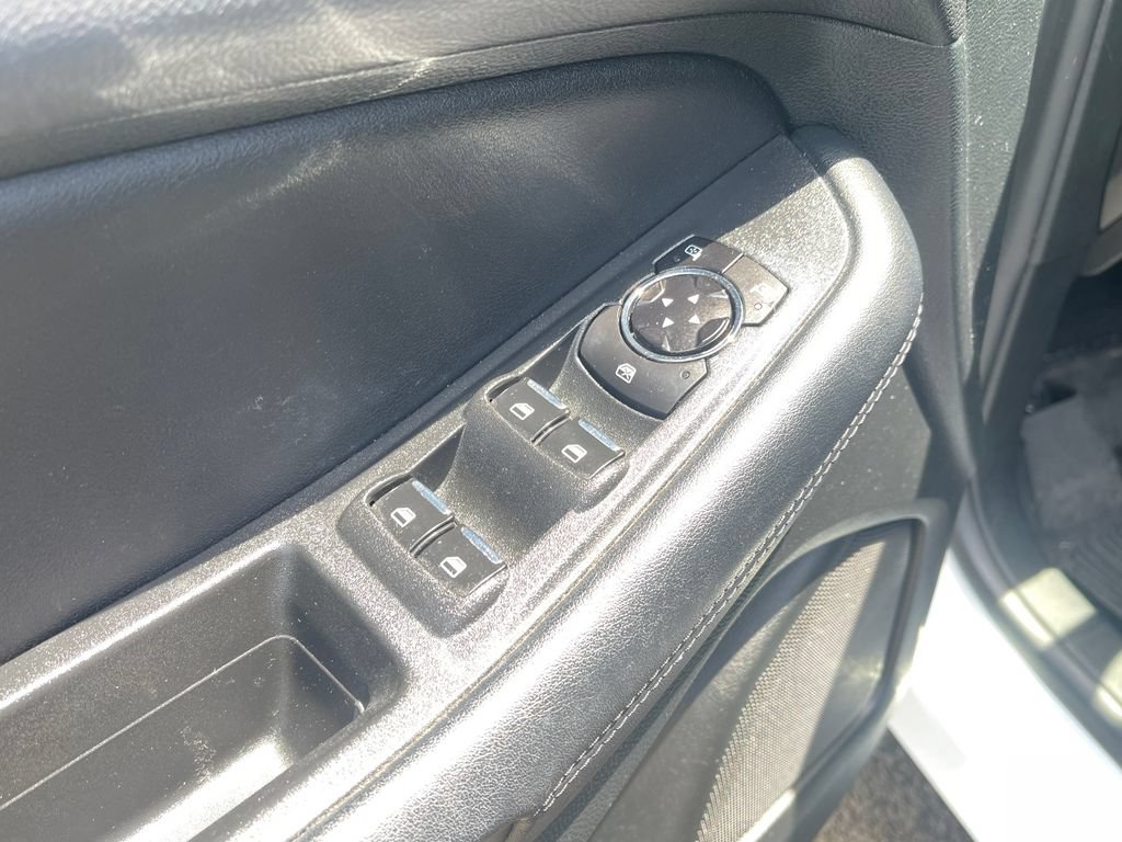 Used 2023 Ford Edge SE w/ Cargo Accessory Package AWD/4WD image 13