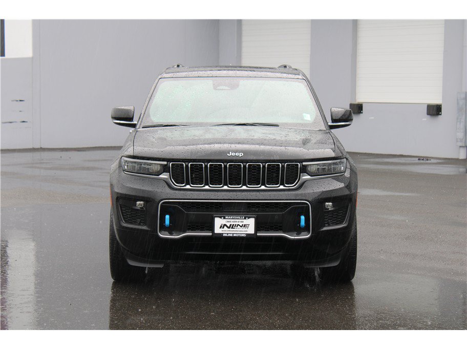 Used 2022 Jeep Grand Cherokee Overland w/ Luxury Tech Group IV AWD/4WD image 5