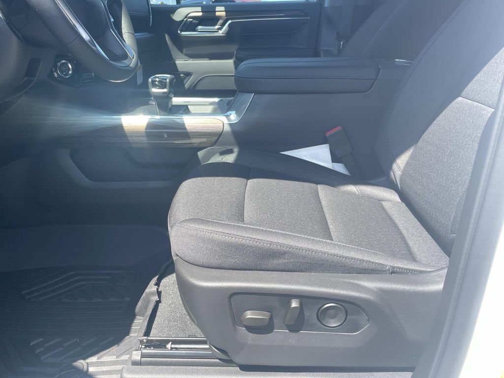 New 2026 Chevrolet Silverado 1500 LT Trail Boss w/ Safety Package AWD/4WD image 16