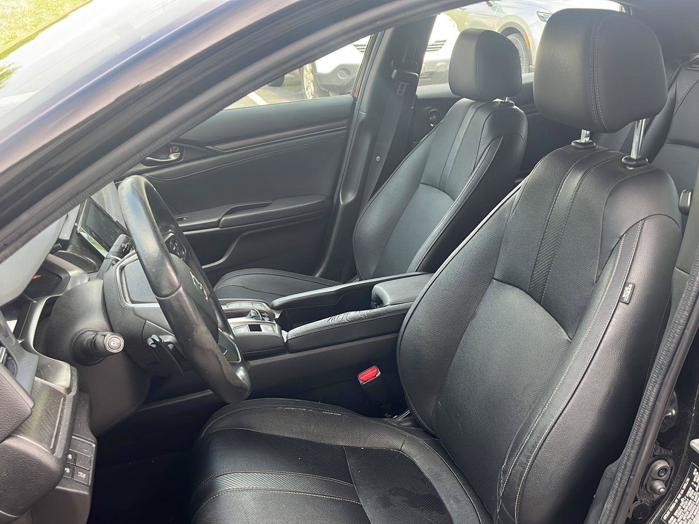 Used 2018 Honda Civic Sport Touring image 2