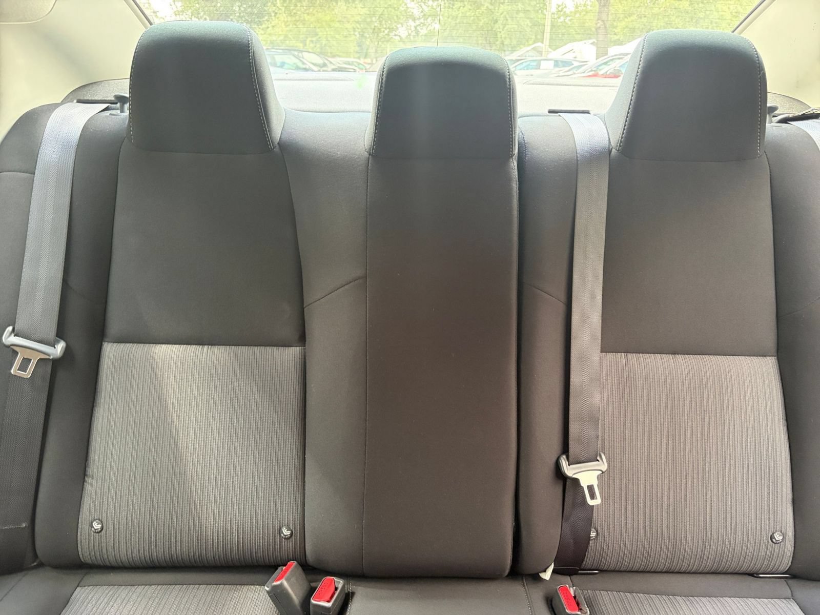 Used 2025 Nissan Sentra SV FWD image 36