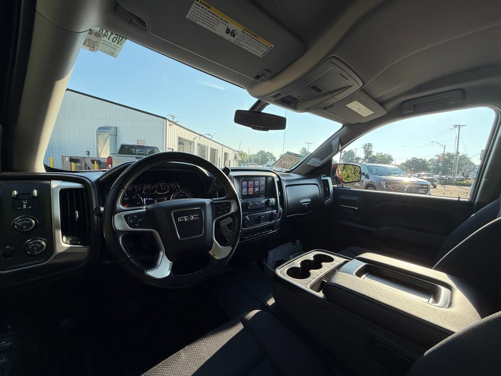 Used 2018 GMC Sierra 1500 SLE w/ SLE Value Package AWD/4WD image 17