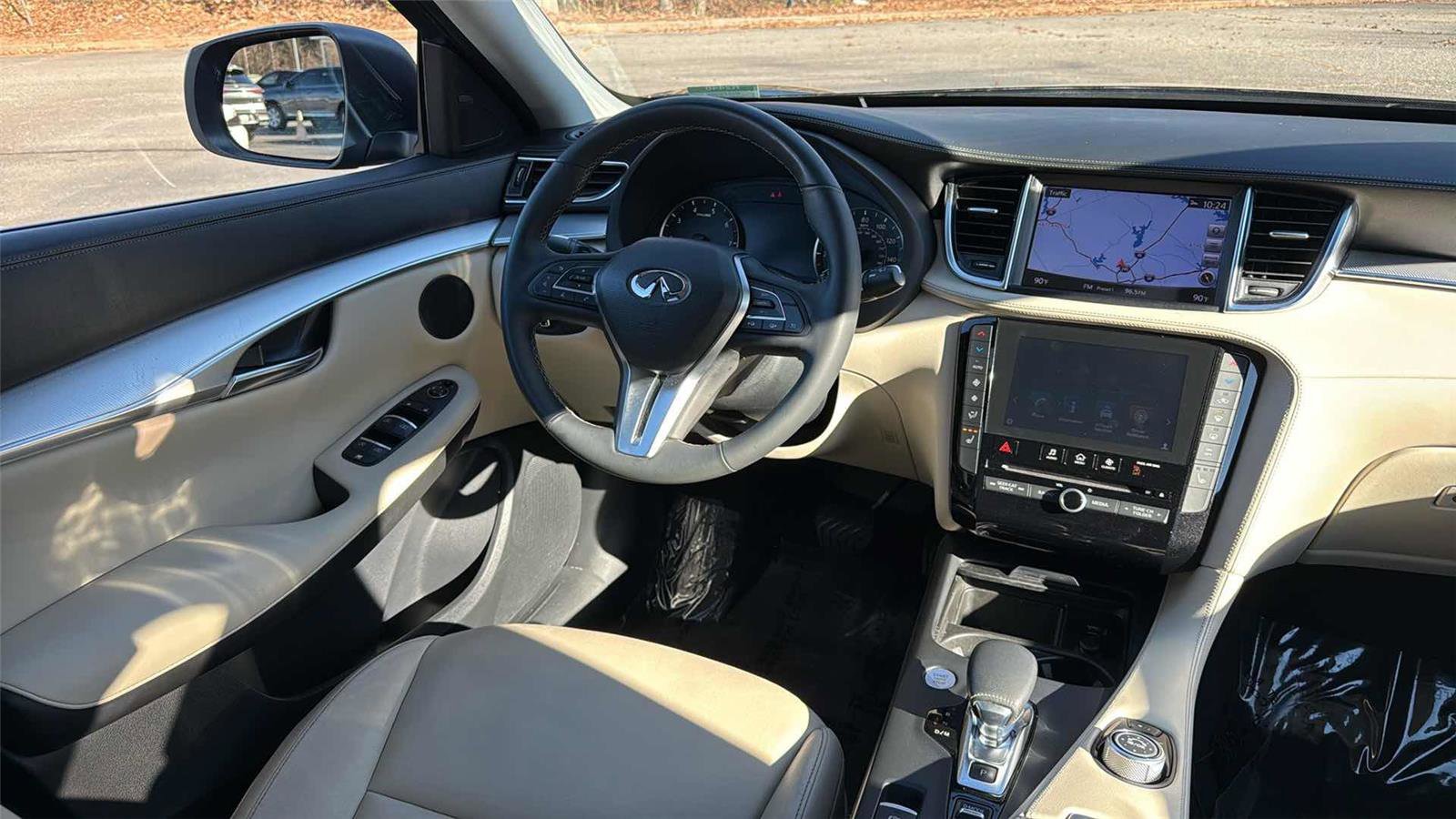 Used 2019 INFINITI QX50 Luxe w/ Navigation Package image 13