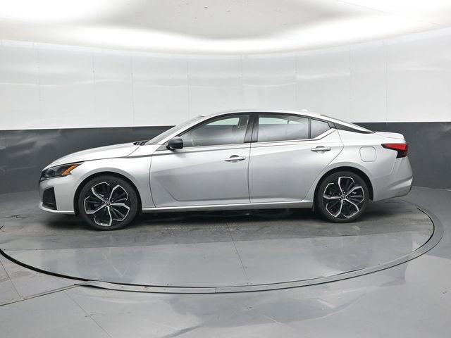 Used 2023 Nissan Altima 2.5 SR image 7