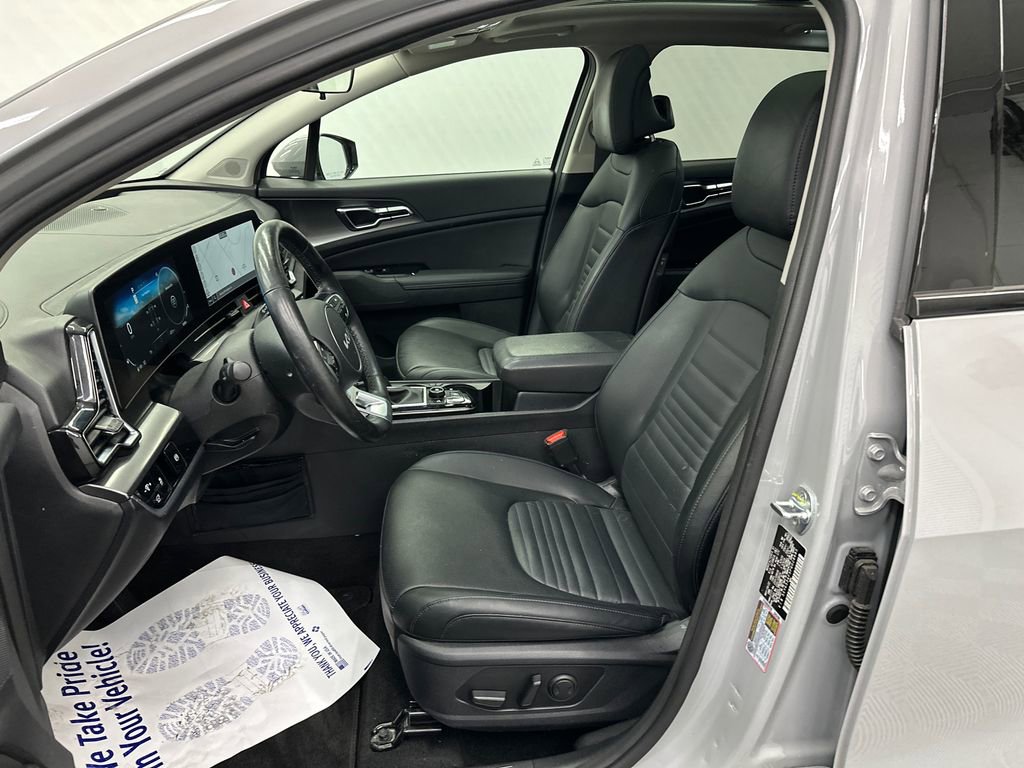 Used 2023 Kia Sportage SX image 9