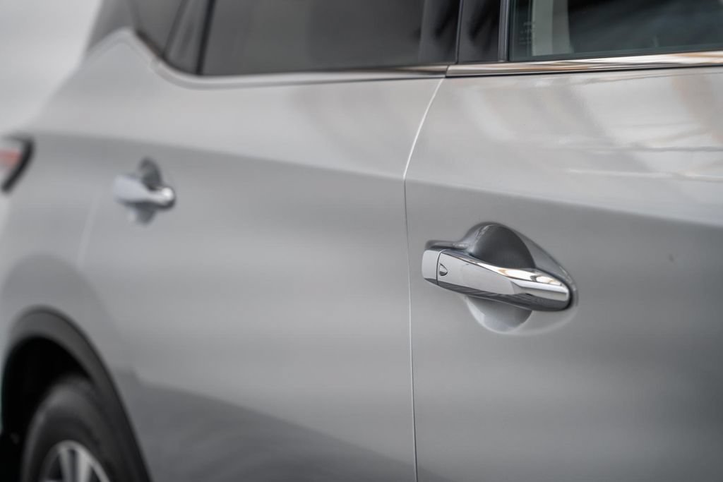 Used 2017 Nissan Murano SL AWD/4WD image 16