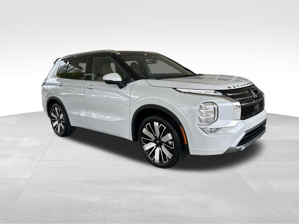 New 2026 Mitsubishi Outlander SEL image 2
