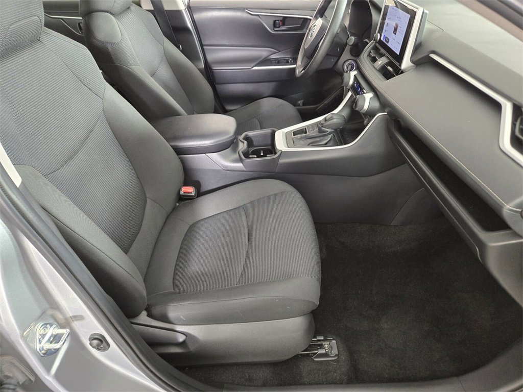 Used 2024 Toyota RAV4 LE image 19