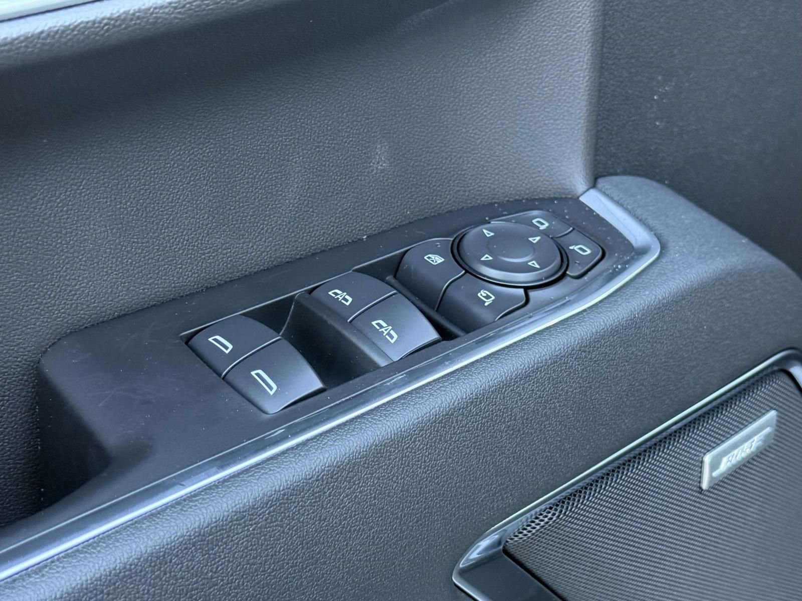 New 2026 Chevrolet Silverado 1500 LTZ w/ LTZ Premium Package image 18