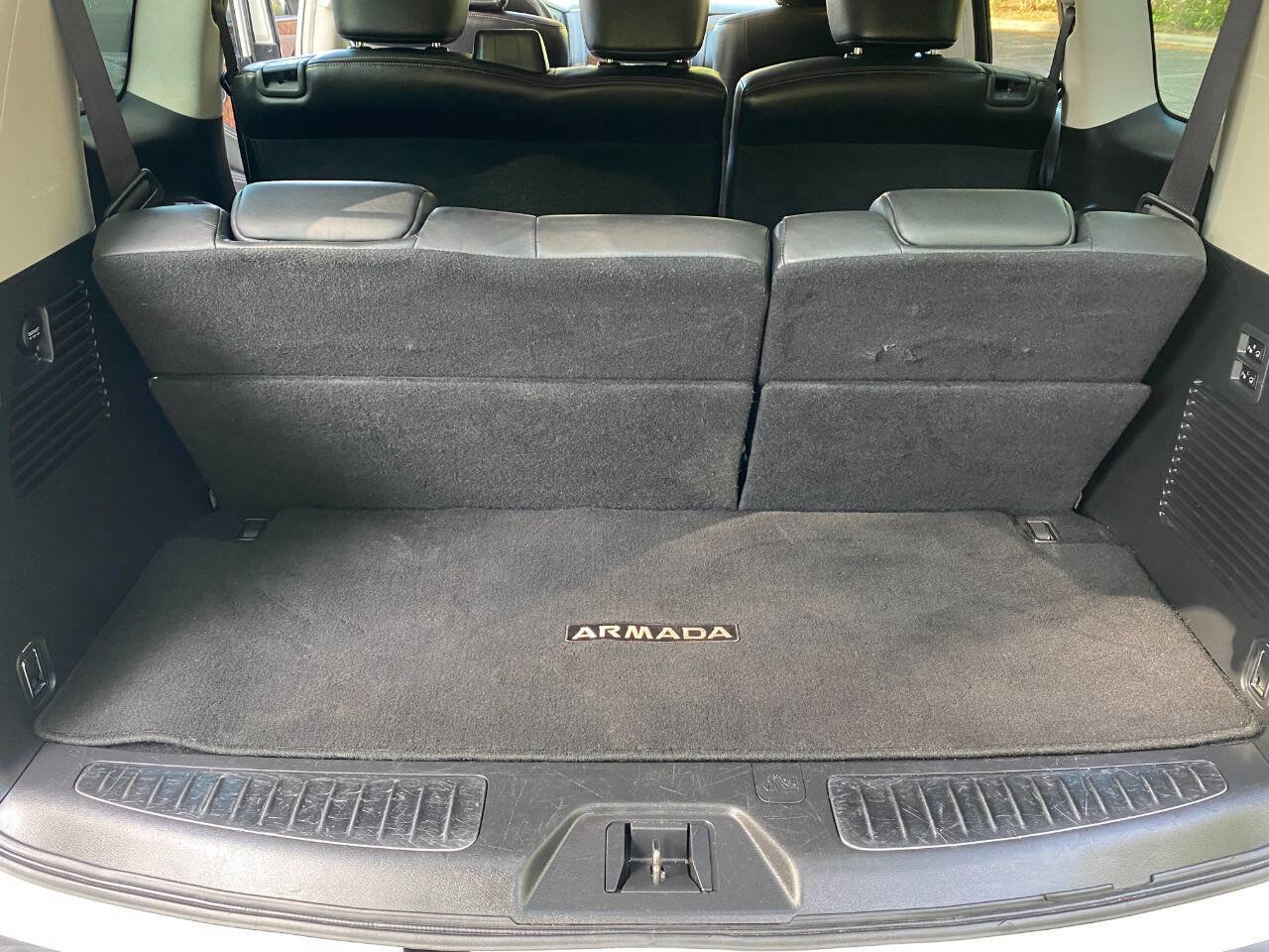 Used 2017 Nissan Armada Platinum RWD image 58