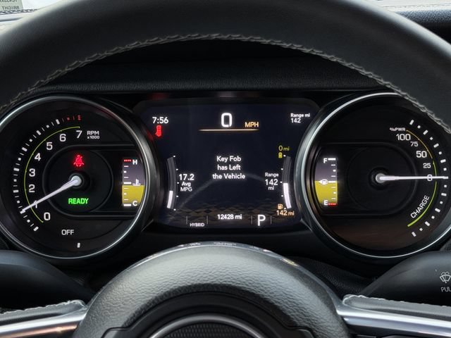 Used 2023 Jeep Wrangler Unlimited Sahara AWD/4WD image 17
