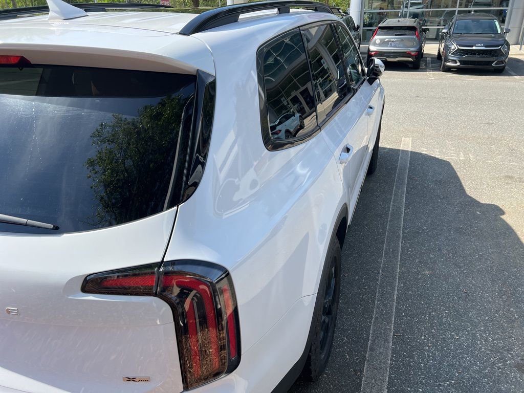 Used 2024 Kia Telluride SX X-Pro image 4