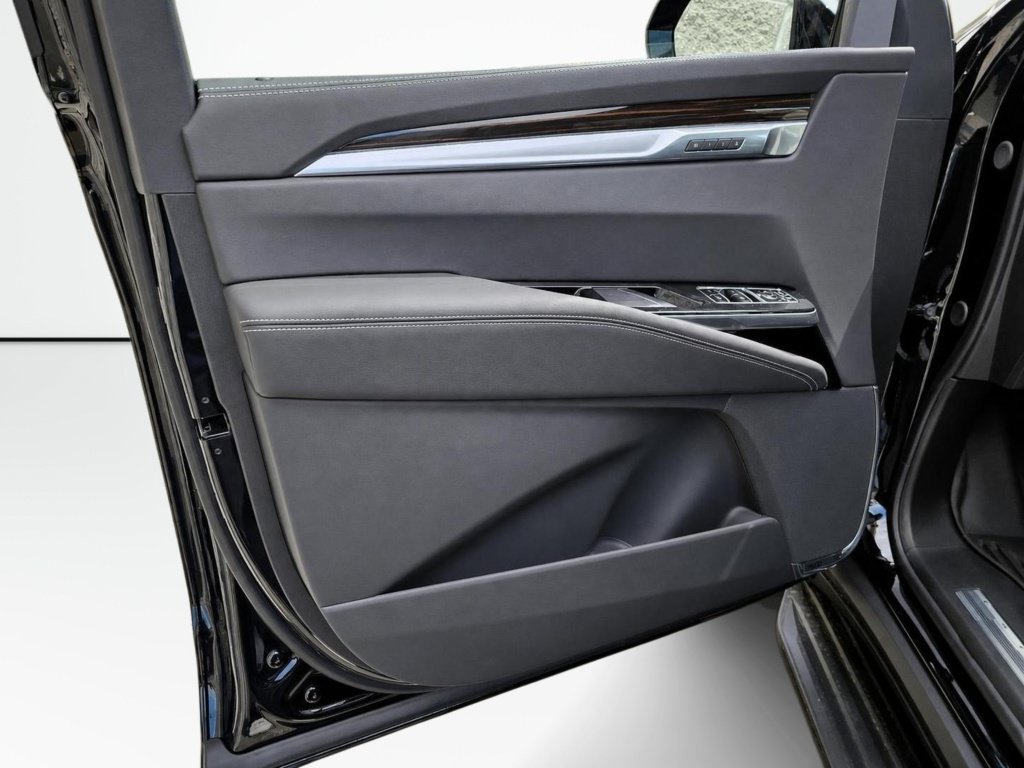 New 2026 Cadillac Escalade 4WD w/ LPO, Floor Liner Package image 22
