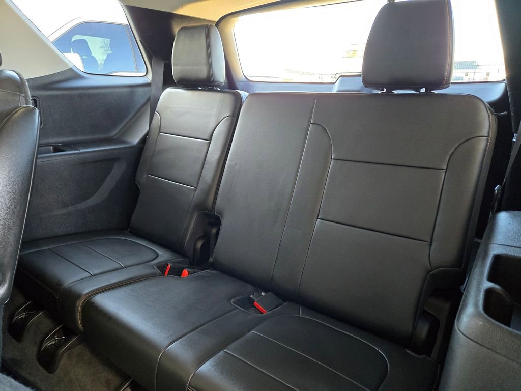 Used 2020 Chevrolet Traverse Premier w/ Redline Edition image 16