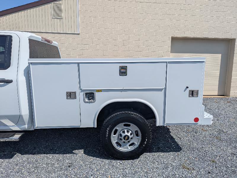 Used 2024 Chevrolet Silverado 2500 W/T w/ WT Convenience Package image 4