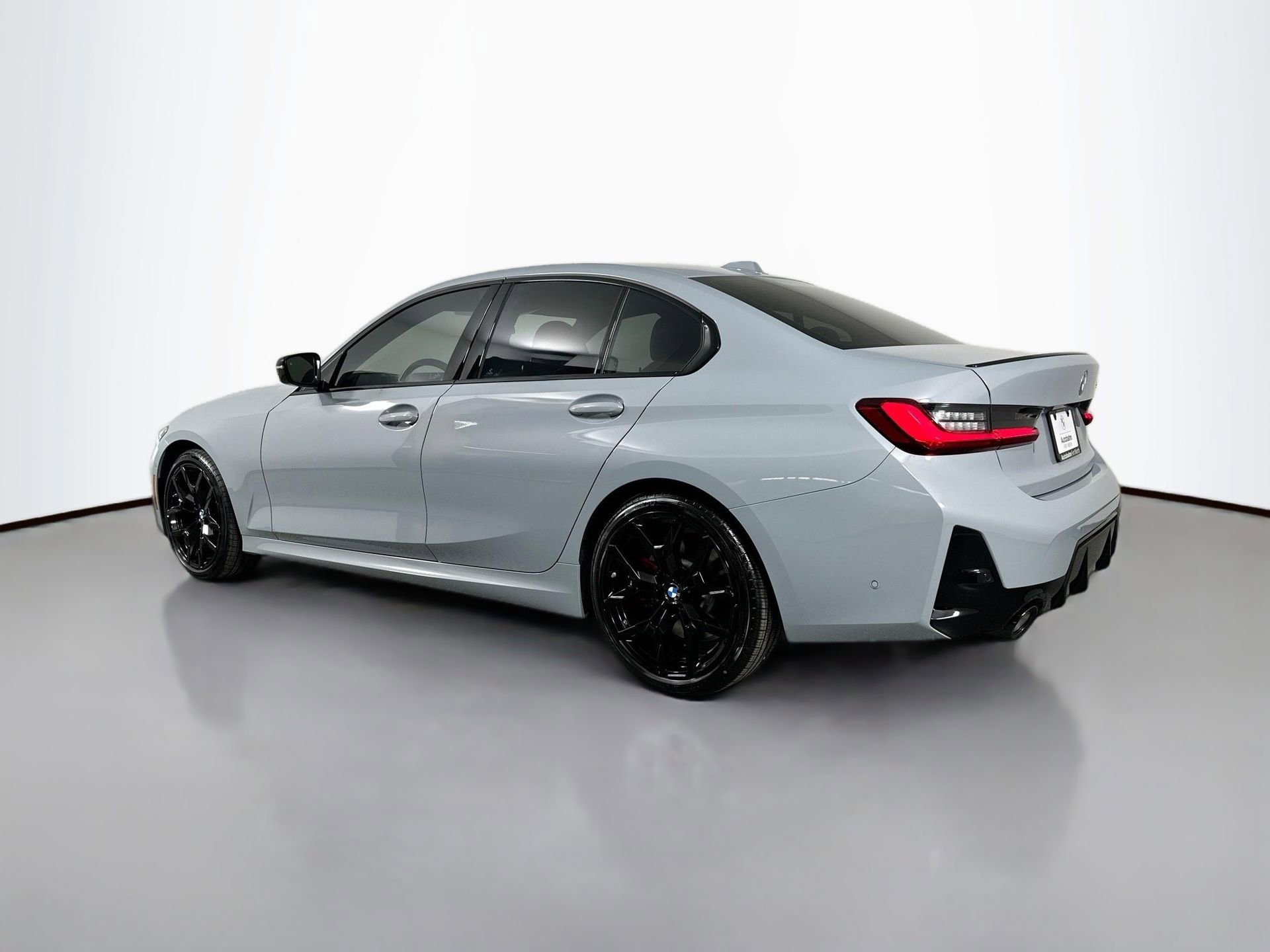 New 2026 BMW 330i Sedan w/ M Sport Package image 7