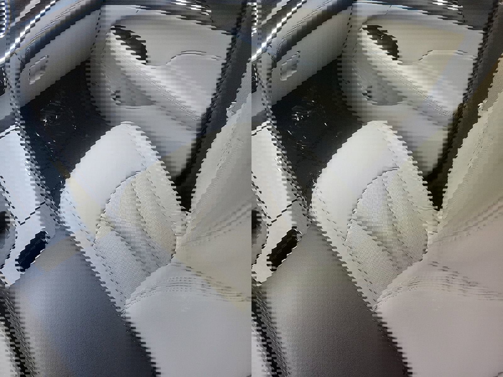 Certified 2018 Buick LaCrosse Essence w/ Sights and Sounds Package image 16