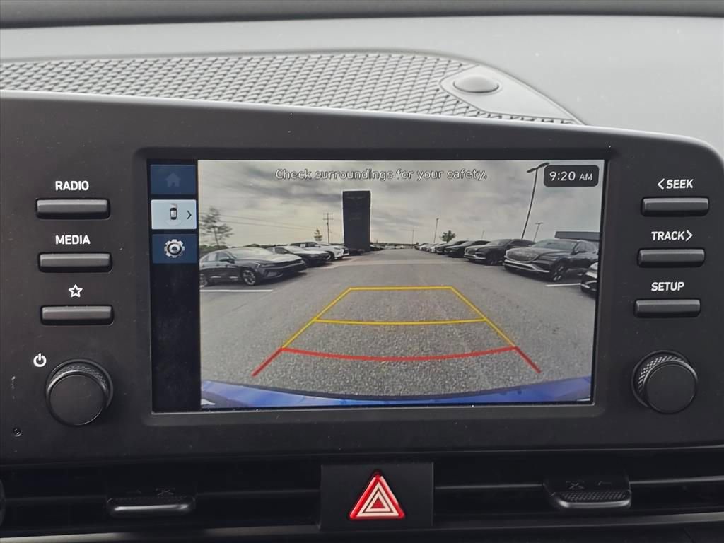 Certified 2025 Hyundai Elantra Sport image 17