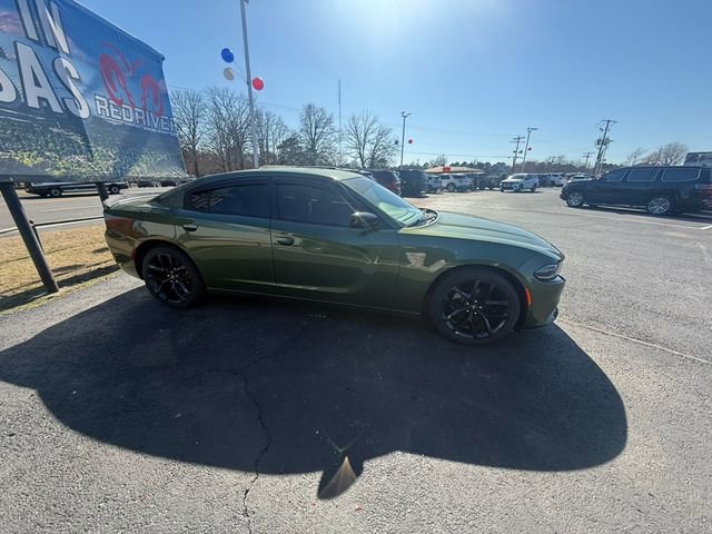 Used 2022 Dodge Charger SXT w/ Blacktop Package image 4