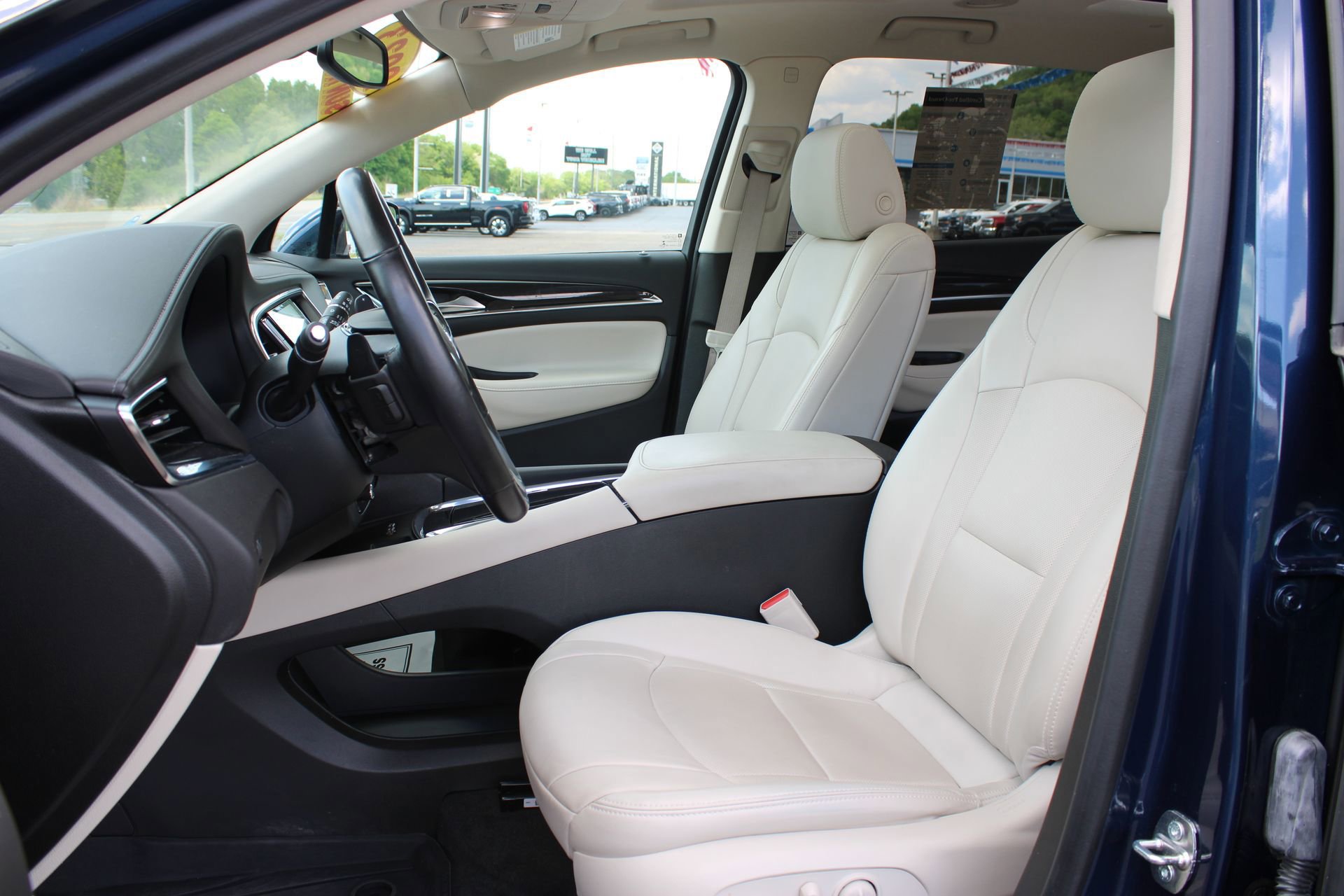 Used 2023 Buick Enclave Essence w/ Experience Buick Package FWD image 15