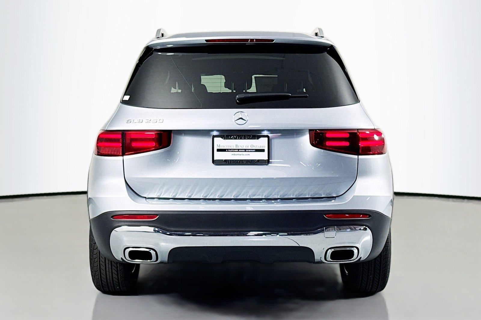 New 2026 Mercedes-Benz GLB 250 image 3