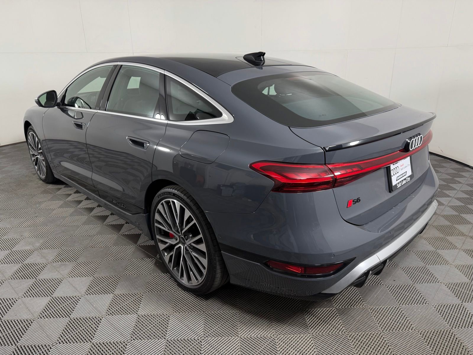 New 2025 Audi S6 e-tron Premium Plus AWD/4WD image 6