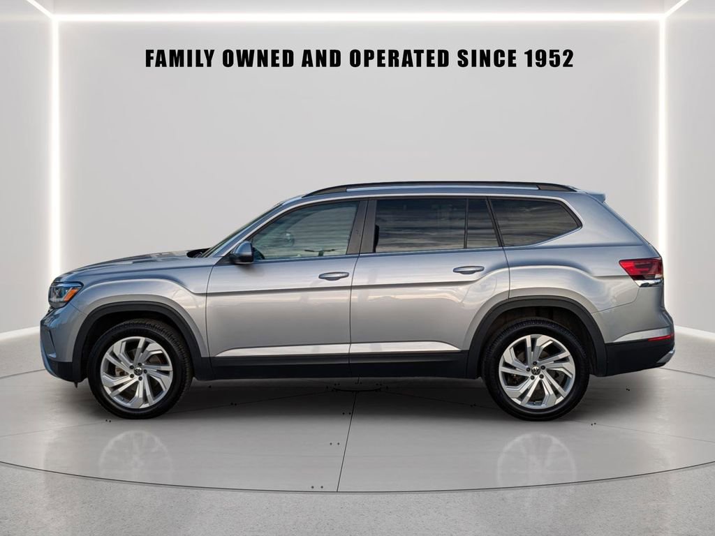 Certified 2021 Volkswagen Atlas SE w/ Towing Package FWD image 3