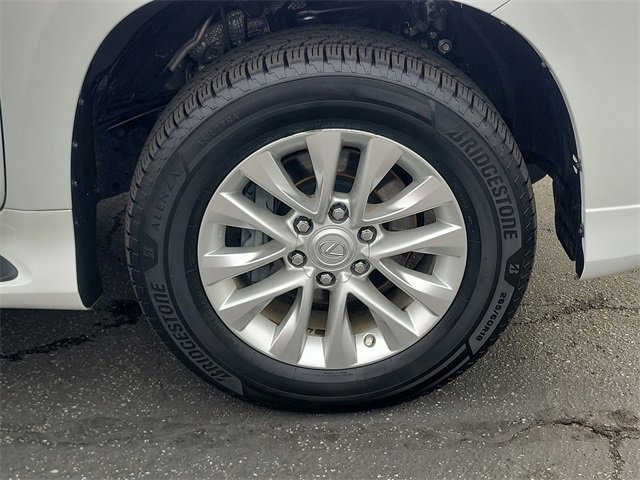 Used 2015 Lexus GX 460 image 5