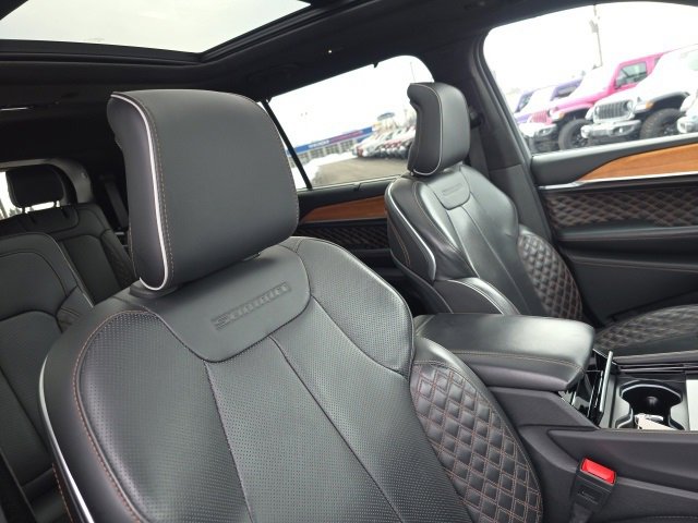 Used 2024 Jeep Grand Cherokee L Summit image 56