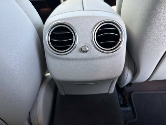 Used 2023 Mercedes-Benz E 350 Sedan image 22