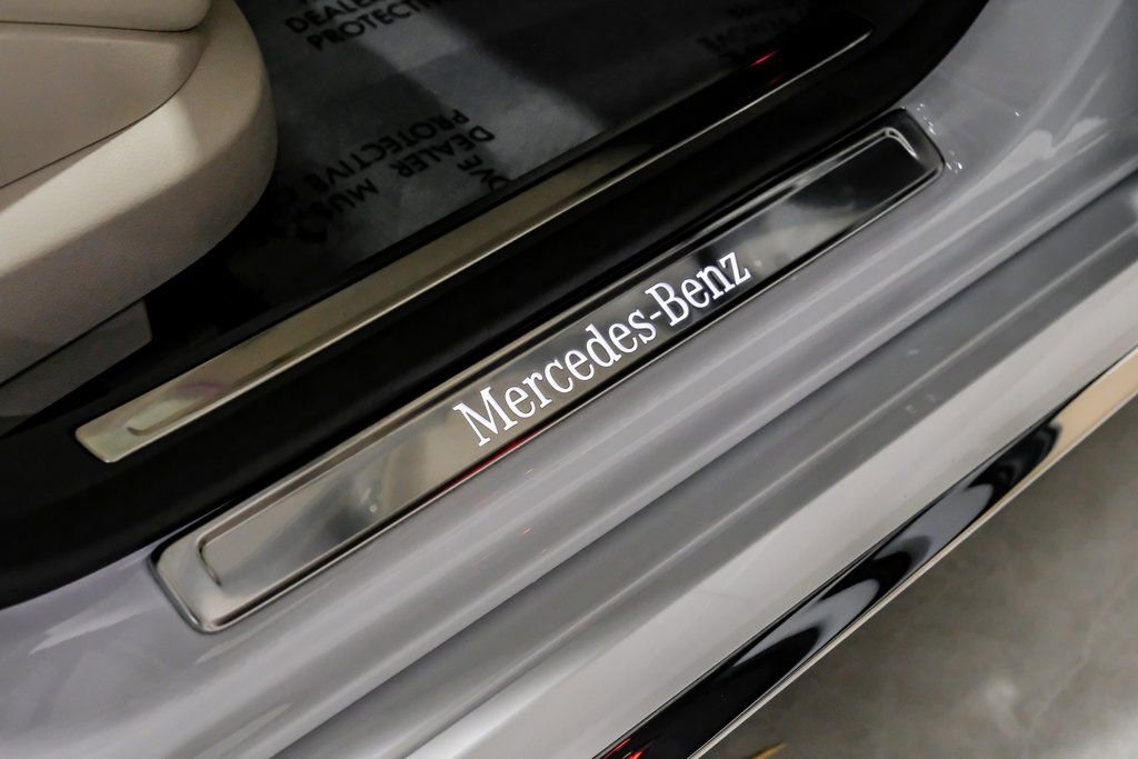 Used 2025 Mercedes-Benz S 580 4MATIC Sedan image 30