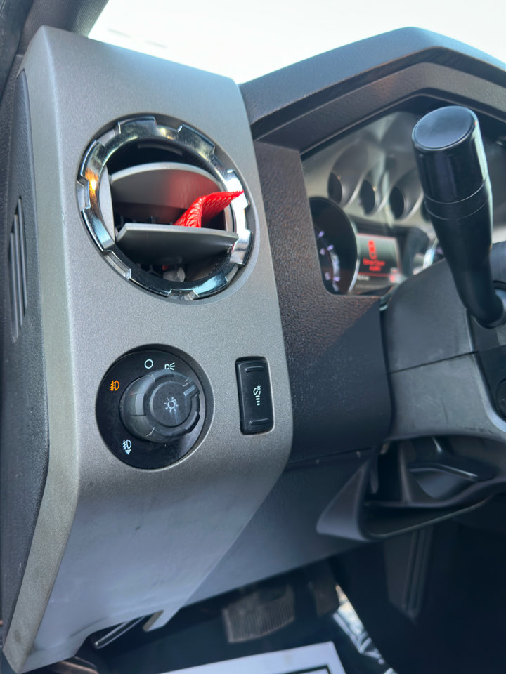 Used 2011 Ford F250 Lariat w/ Lariat Ultimate Pkg image 39