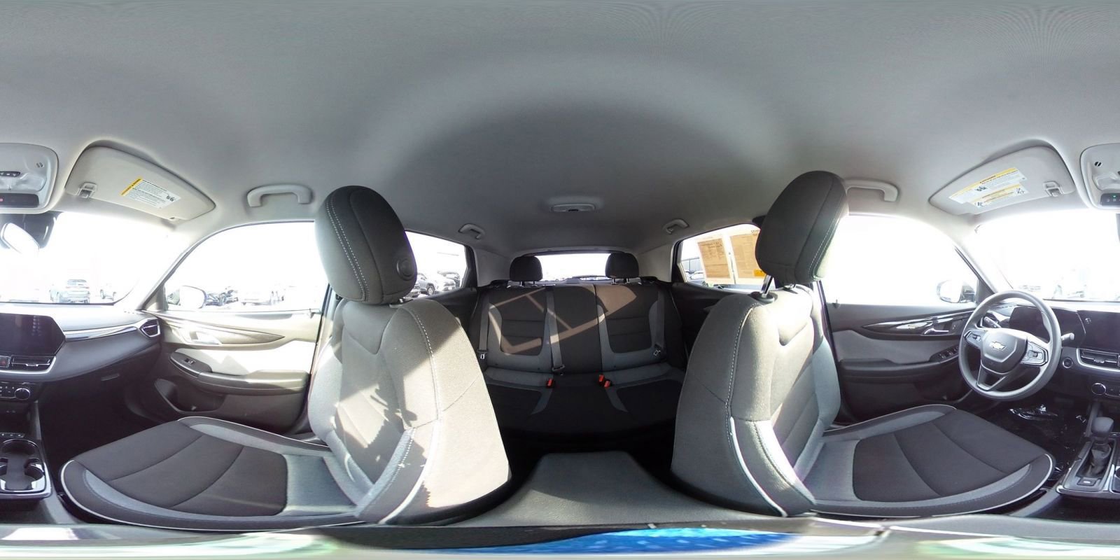 Used 2025 Chevrolet TrailBlazer LT image 40