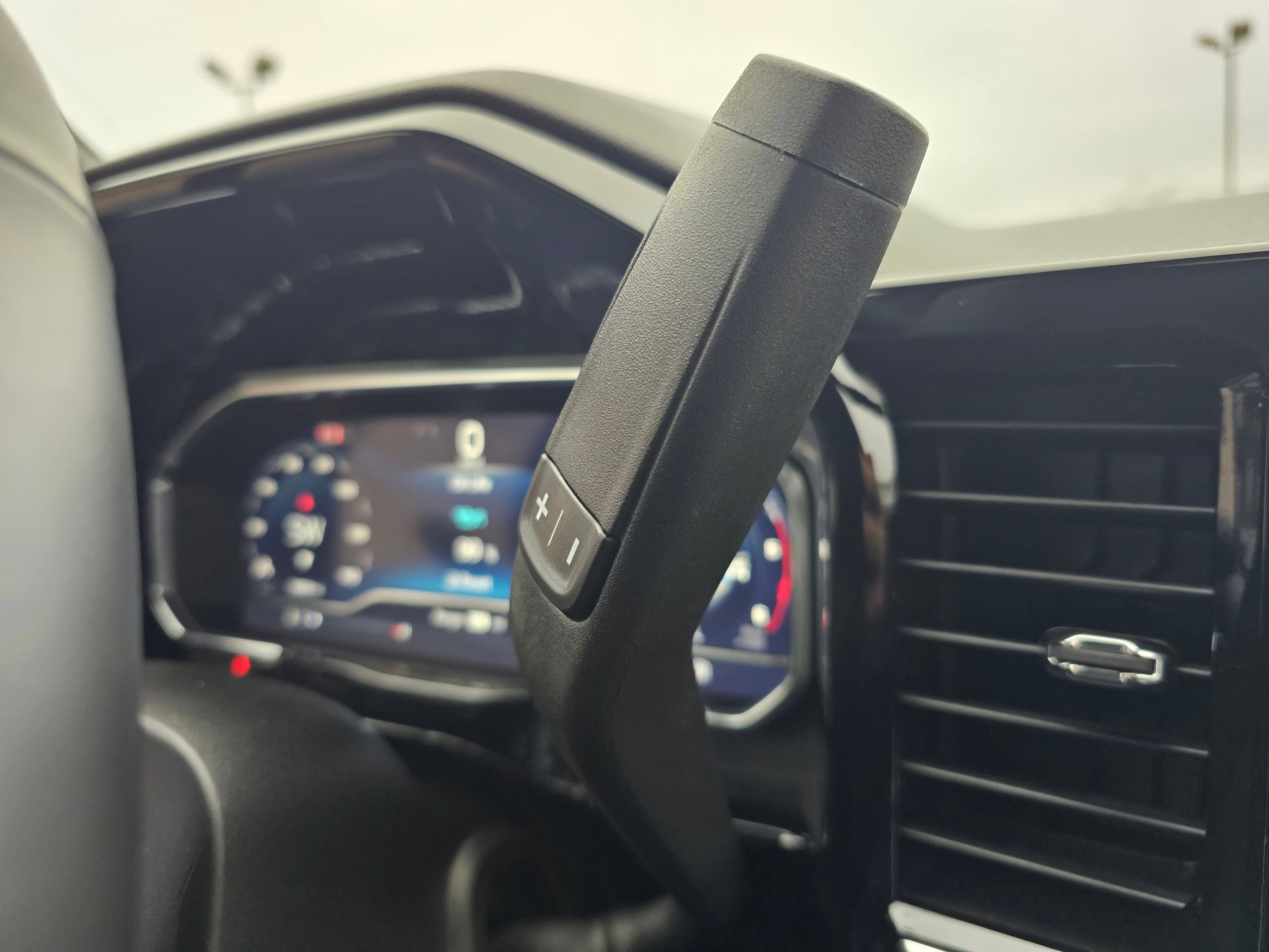 Used 2025 Chevrolet Silverado 3500 LTZ image 22