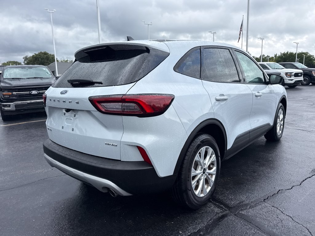 Used 2025 Ford Escape Active AWD/4WD image 7