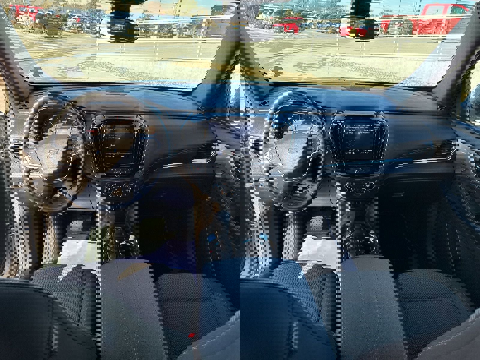 Used 2023 Chevrolet Traverse LT w/ Midnight/Sport Edition image 29