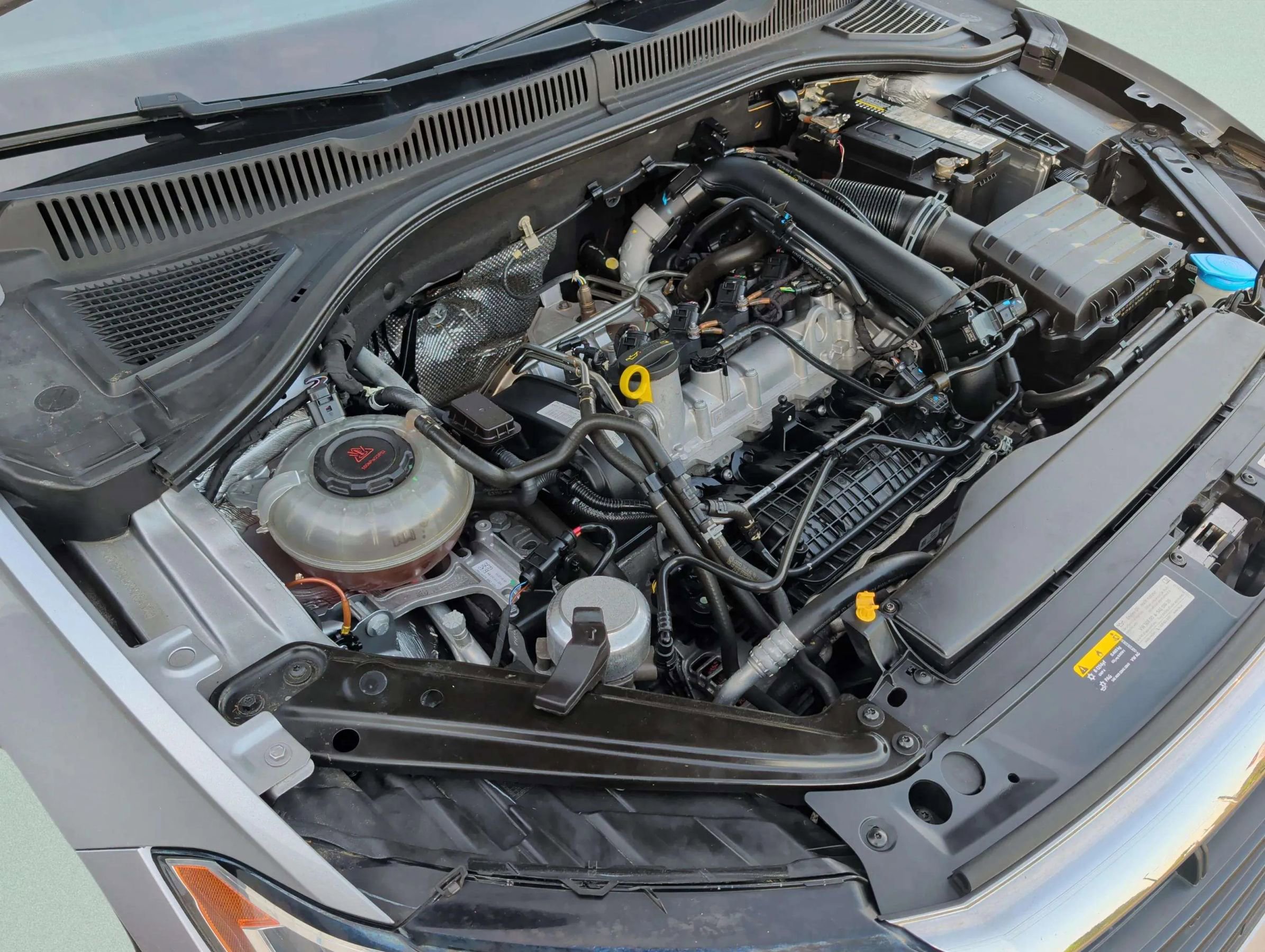 Used 2019 Volkswagen Jetta R-Line FWD image 36