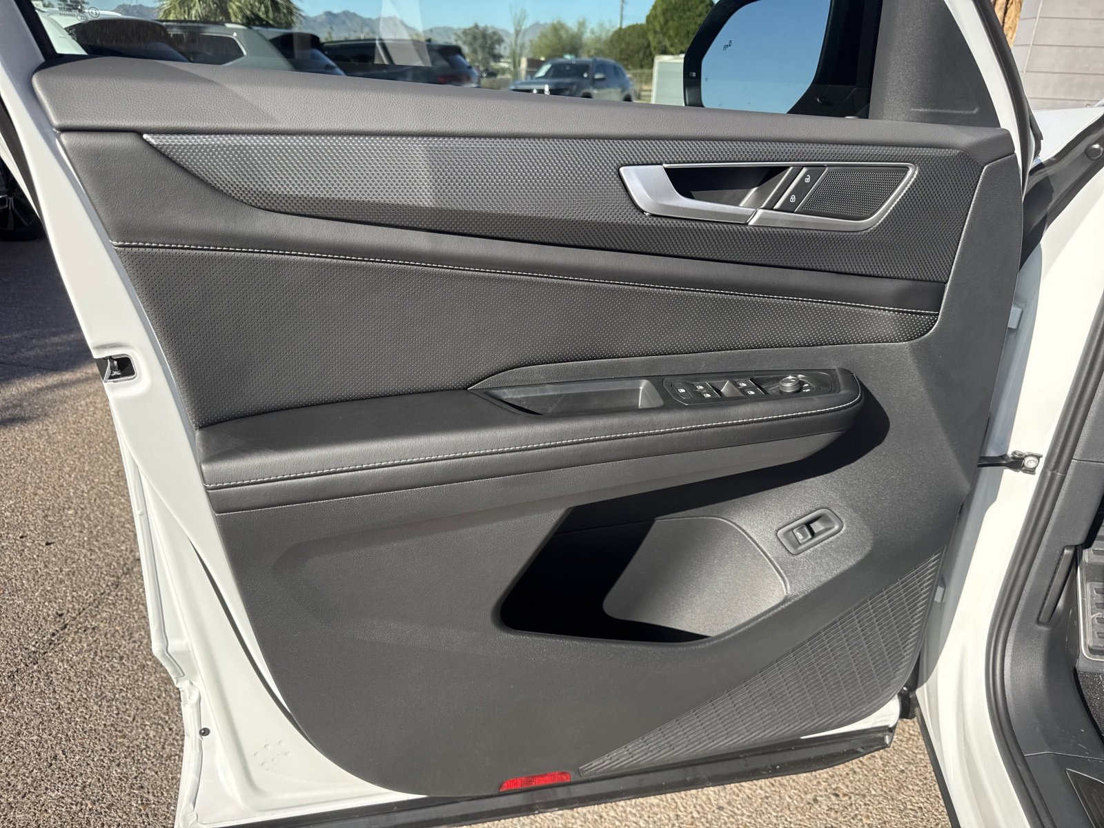 New 2026 Volkswagen Atlas Cross Sport SEL R-Line image 12