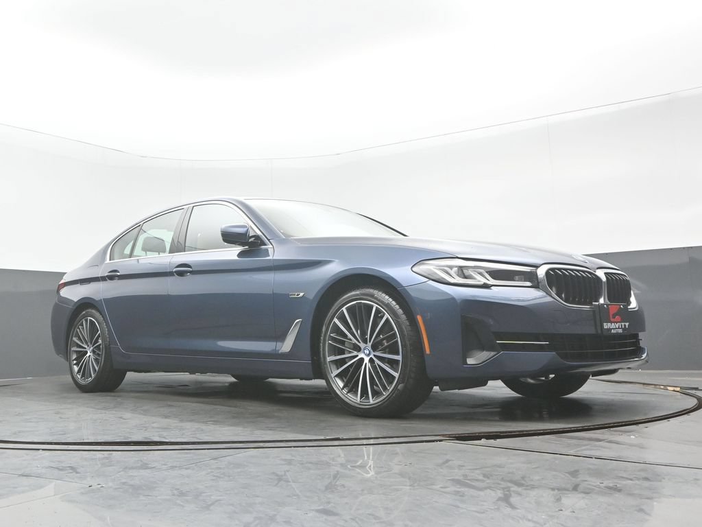 Used 2023 BMW 530e xDrive w/ Premium Package AWD/4WD image 29