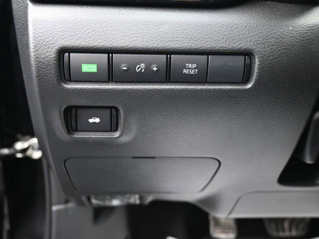 Used 2025 Nissan Sentra SV image 37