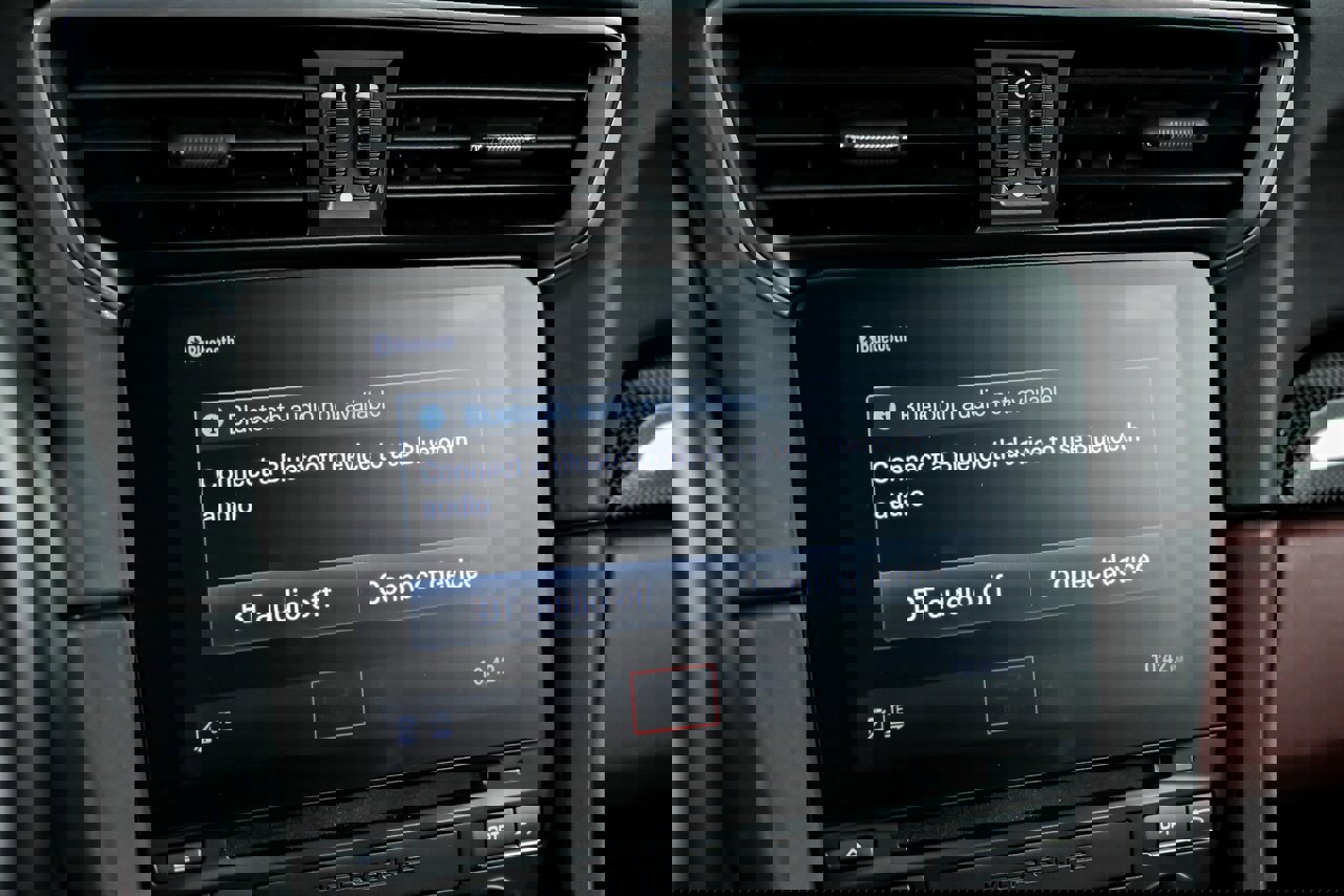 Used 2017 Porsche 911 Turbo image 33