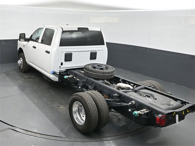 New 2026 RAM 3500 Tradesman w/ Chrome Appearance Group image 32