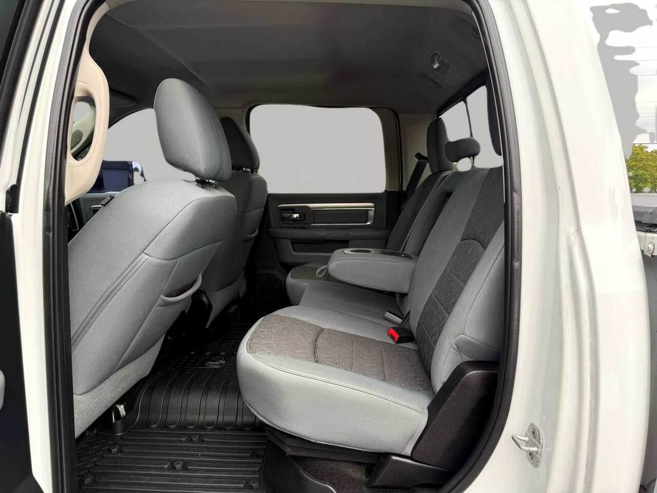 Used 2013 RAM 3500 Big Horn image 15