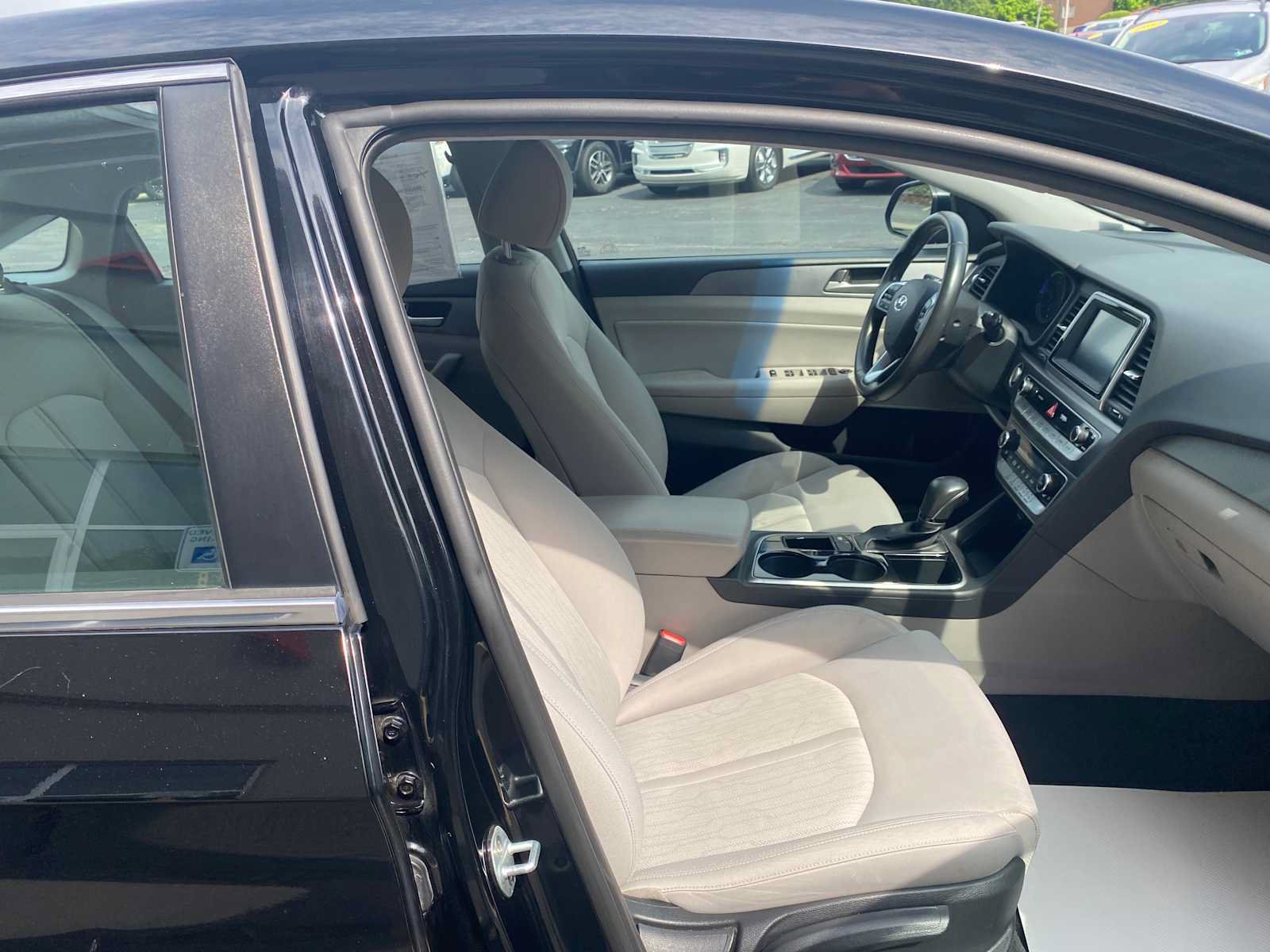 Used 2019 Hyundai Sonata SE FWD image 25