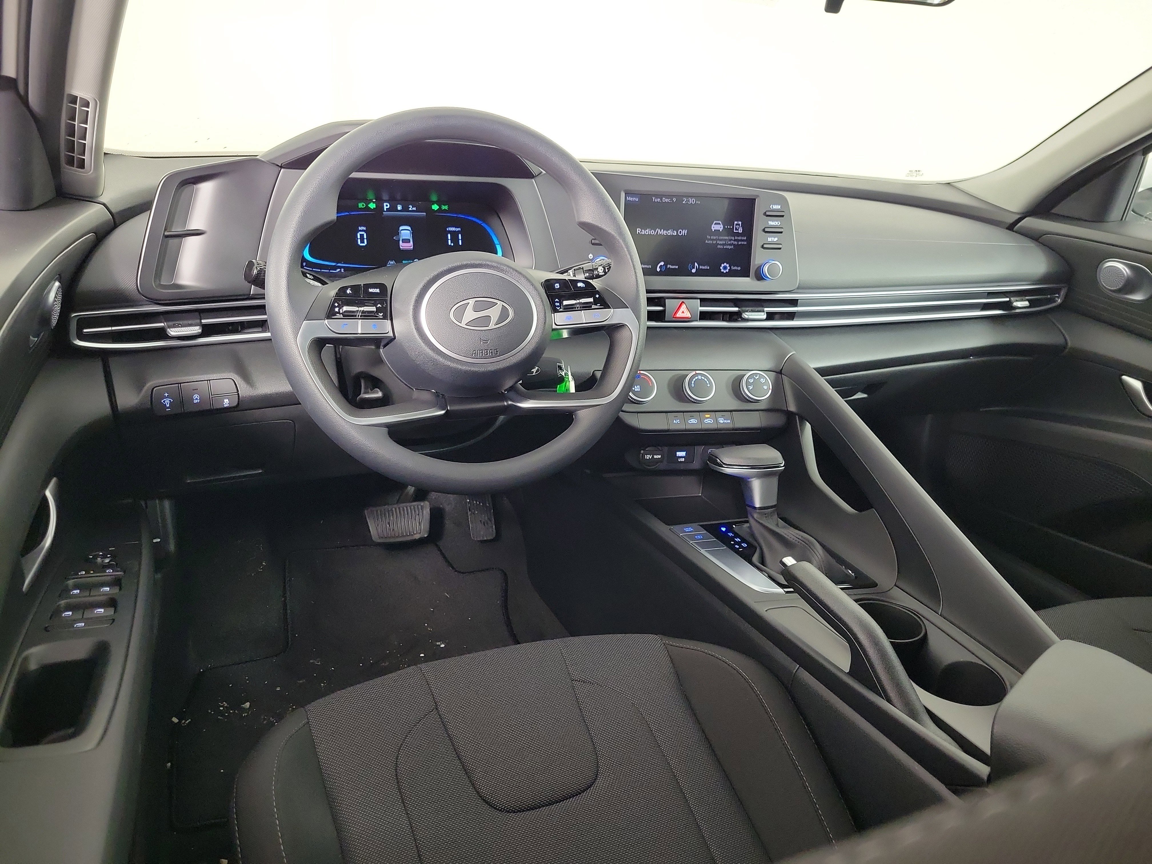 New 2026 Hyundai Elantra SE image 12