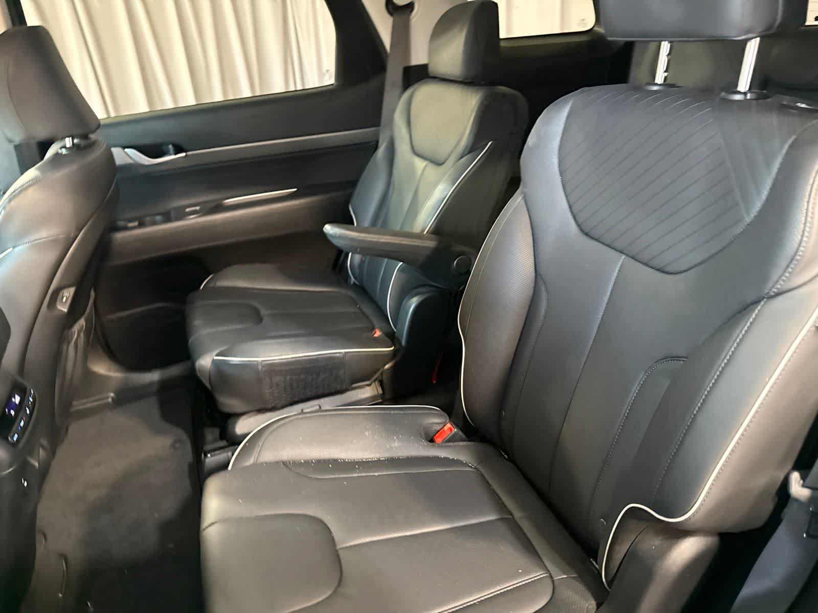Used 2024 Hyundai Palisade SEL FWD image 14