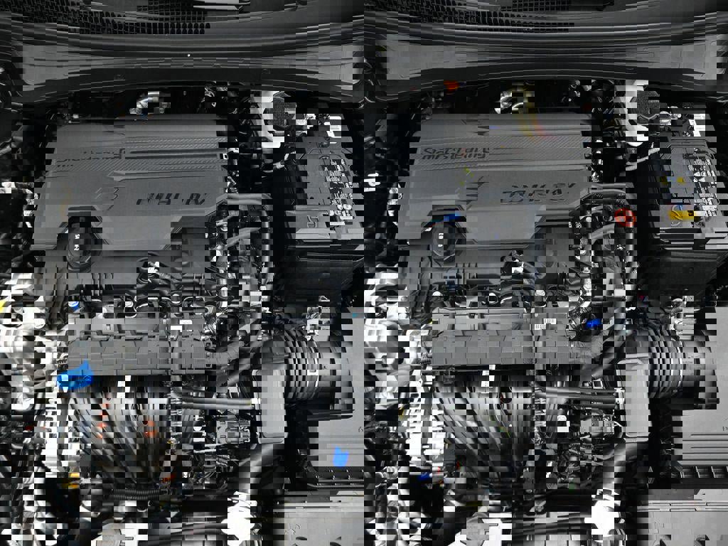 New 2026 Hyundai Elantra Sport image 30