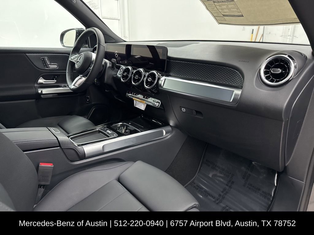 Certified 2025 Mercedes-Benz GLB 250 image 29