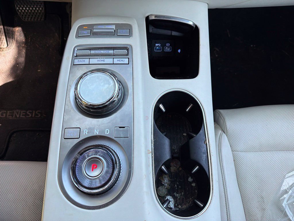 Used 2025 Genesis Electrified GV70 AWD/4WD image 15