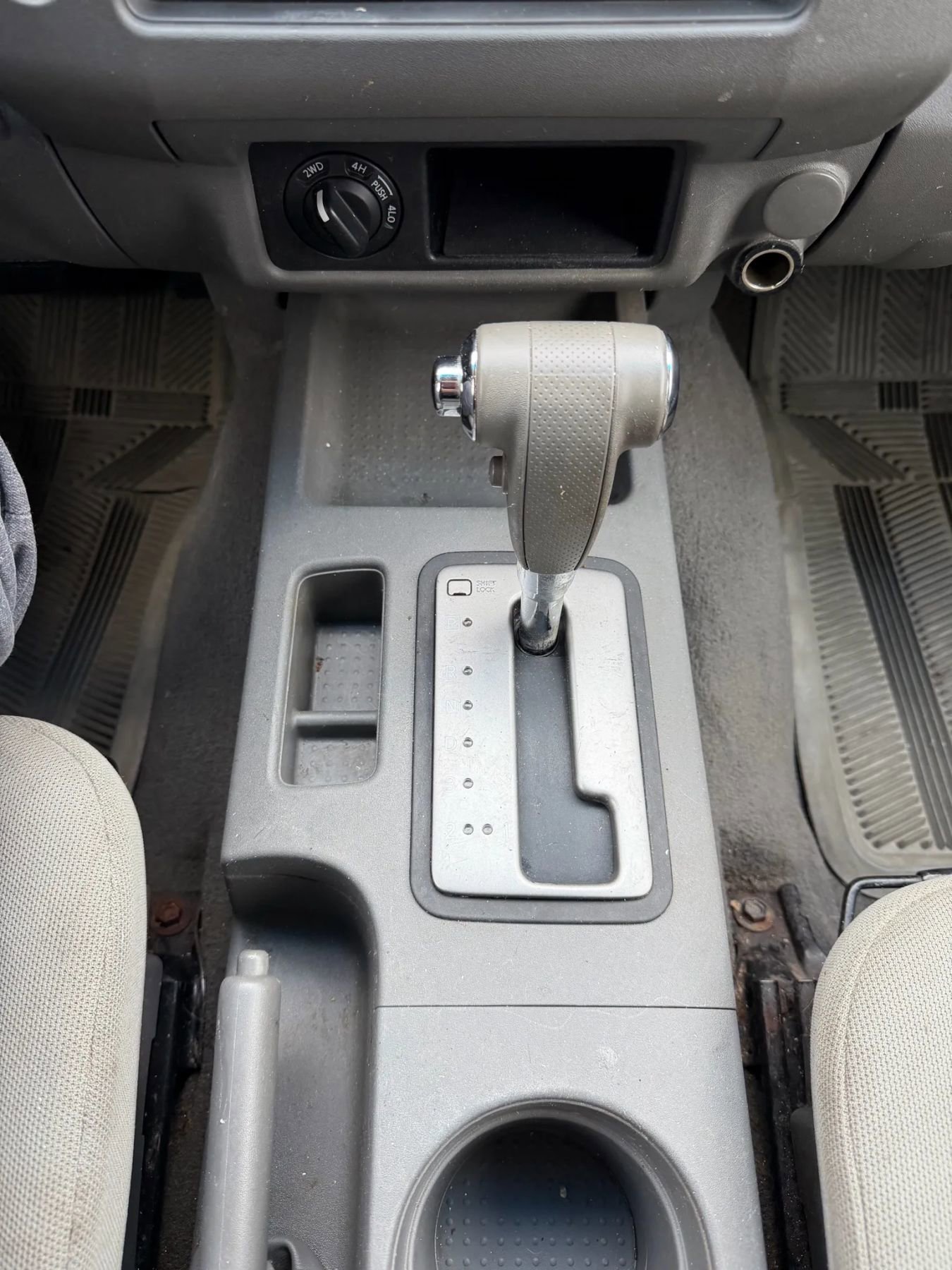 Used 2008 Nissan Frontier SE w/ SE Value Truck Pkg image 21